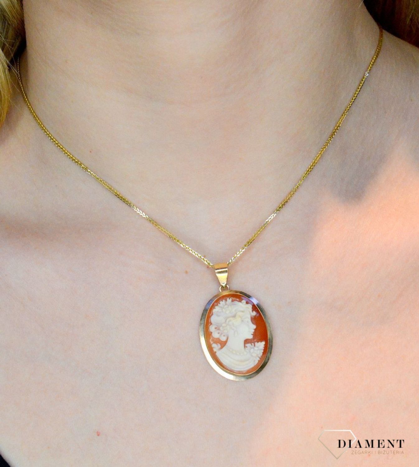 Złota zawieszka 585 Pani Walewska ZA 5028F.jpg